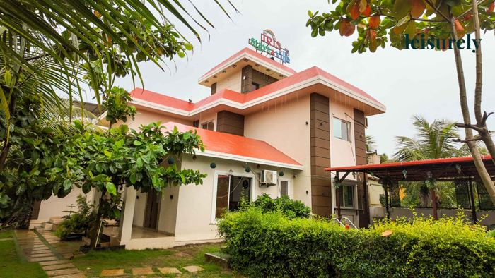 Iris Villa